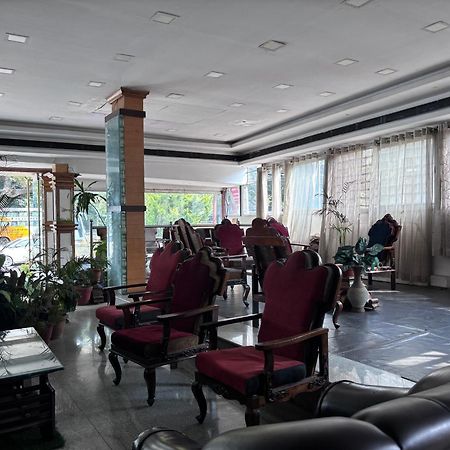 Hotel Raj Empire Мисор Екстериор снимка