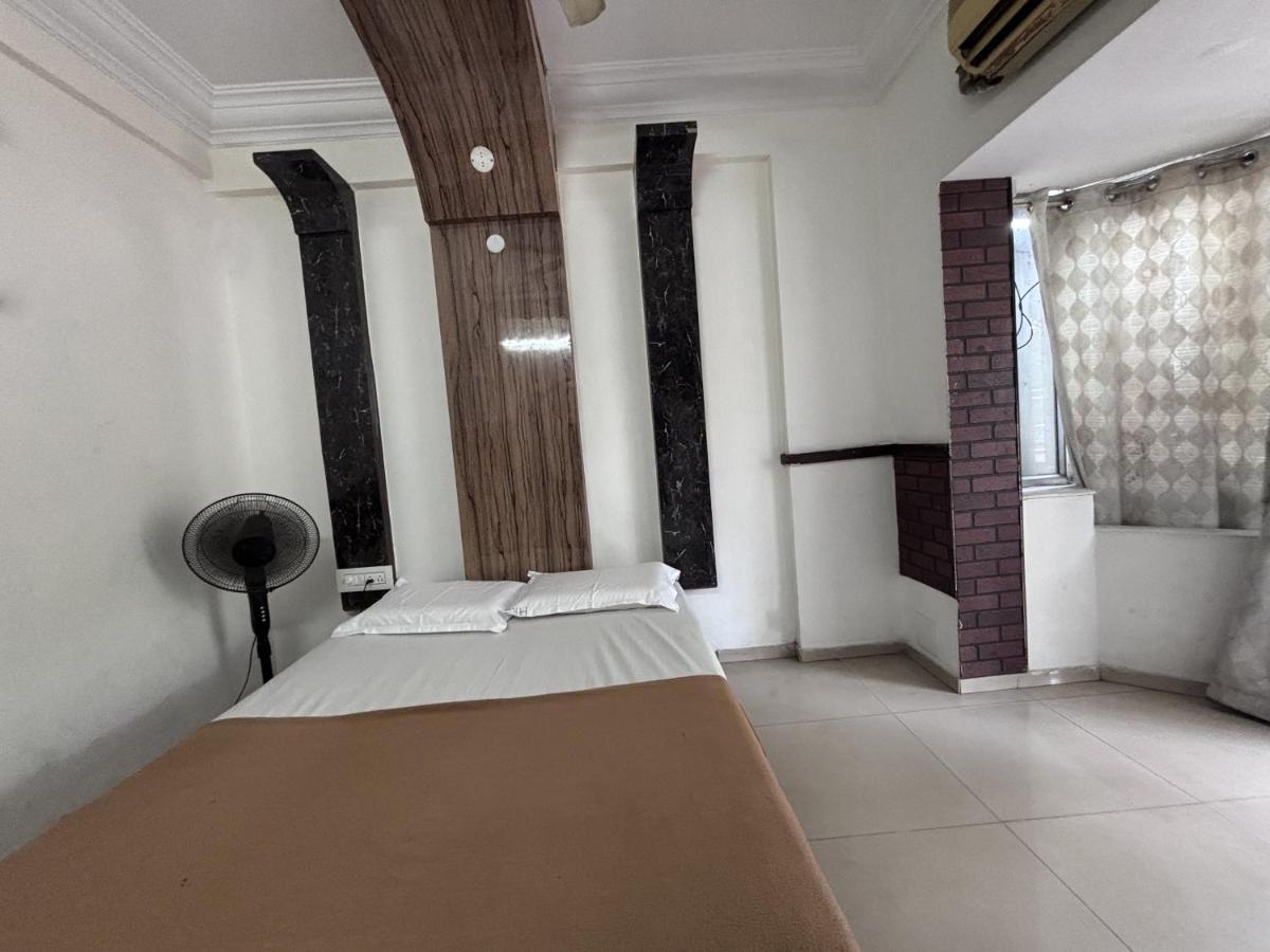 Hotel Raj Empire Мисор Екстериор снимка