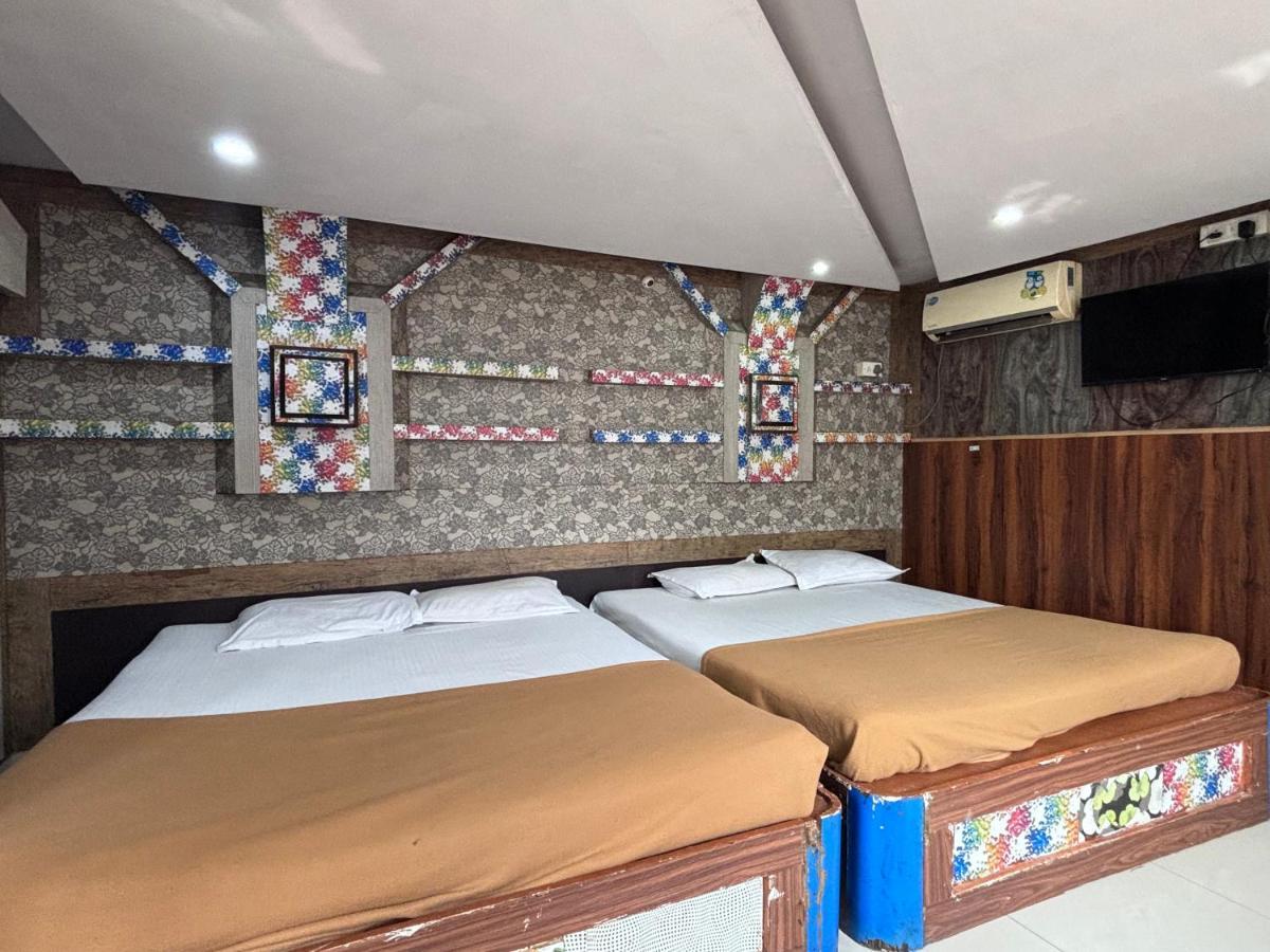 Hotel Raj Empire Мисор Екстериор снимка