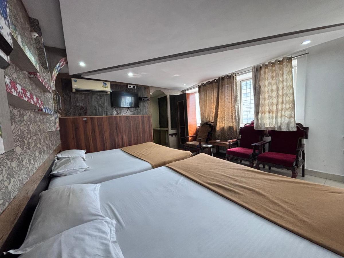 Hotel Raj Empire Мисор Екстериор снимка