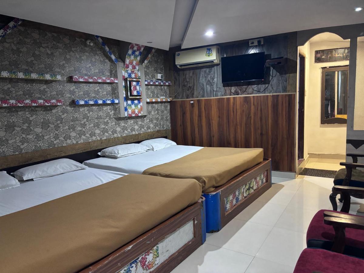 Hotel Raj Empire Мисор Екстериор снимка