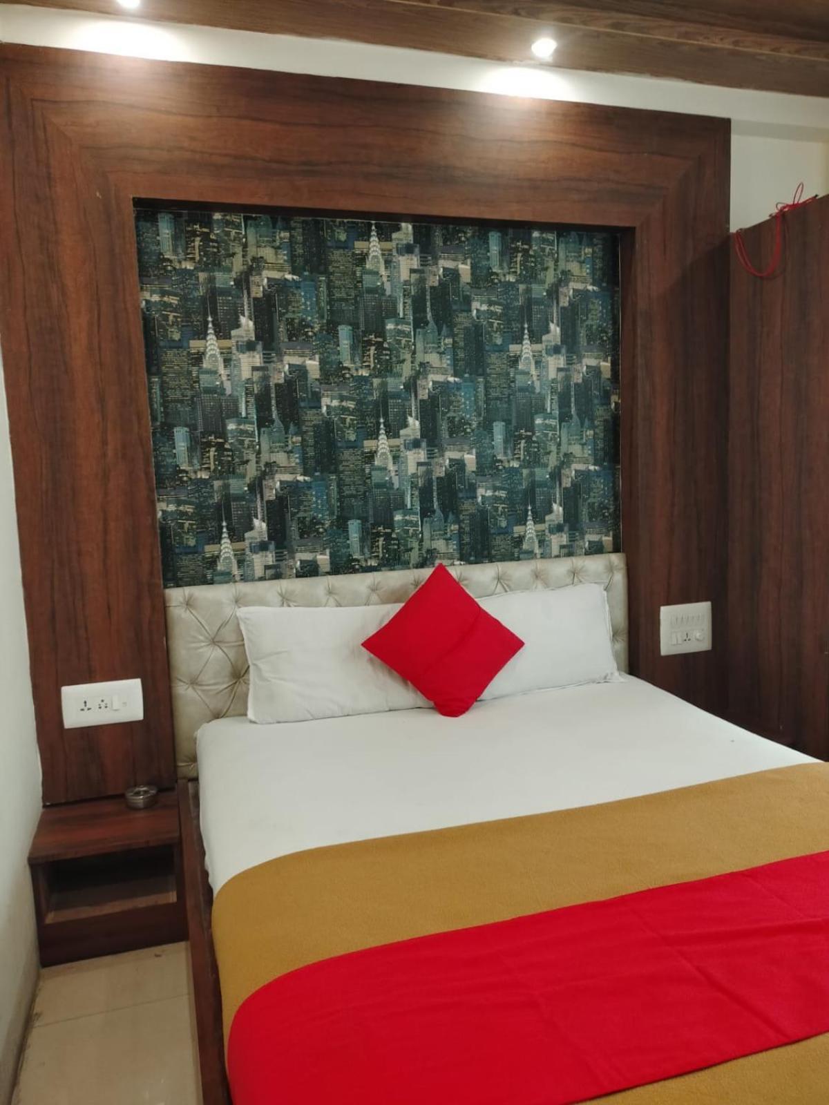 Hotel Raj Empire Мисор Екстериор снимка